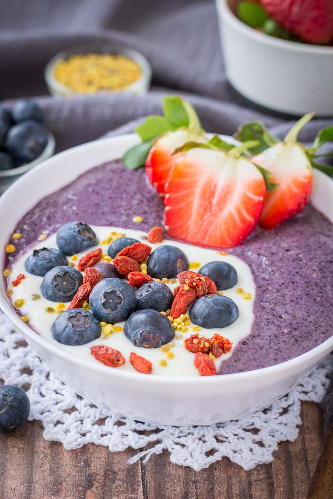 blueberry and acai smoothie bowl - Article 2